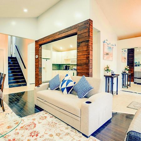 Furnished Family Home Near Toronto - Great Location Game Room - Backyard - Parking & Self Checkin พิกเคอริง ภายนอก รูปภาพ
